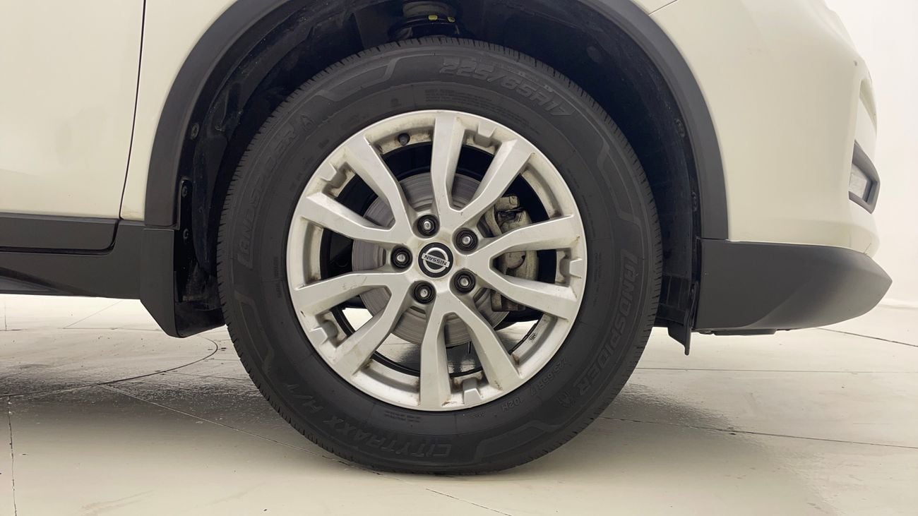 نيسان إكس تريل S 2.5 | بدون دفعة مقدمة | اختبار القيادة في المنزل