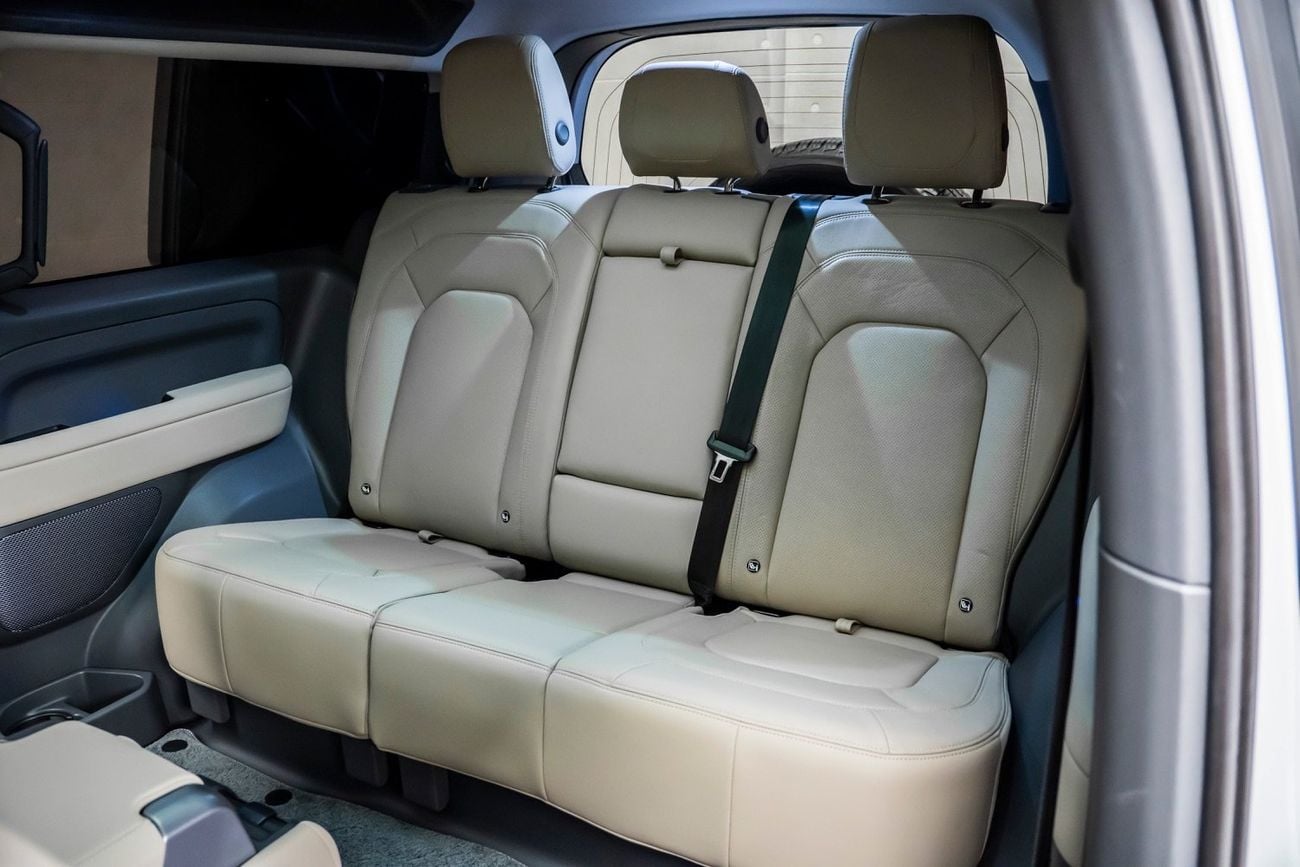 لاند روفر ديفندر P300 90 SE 2.0L (5 Seater)