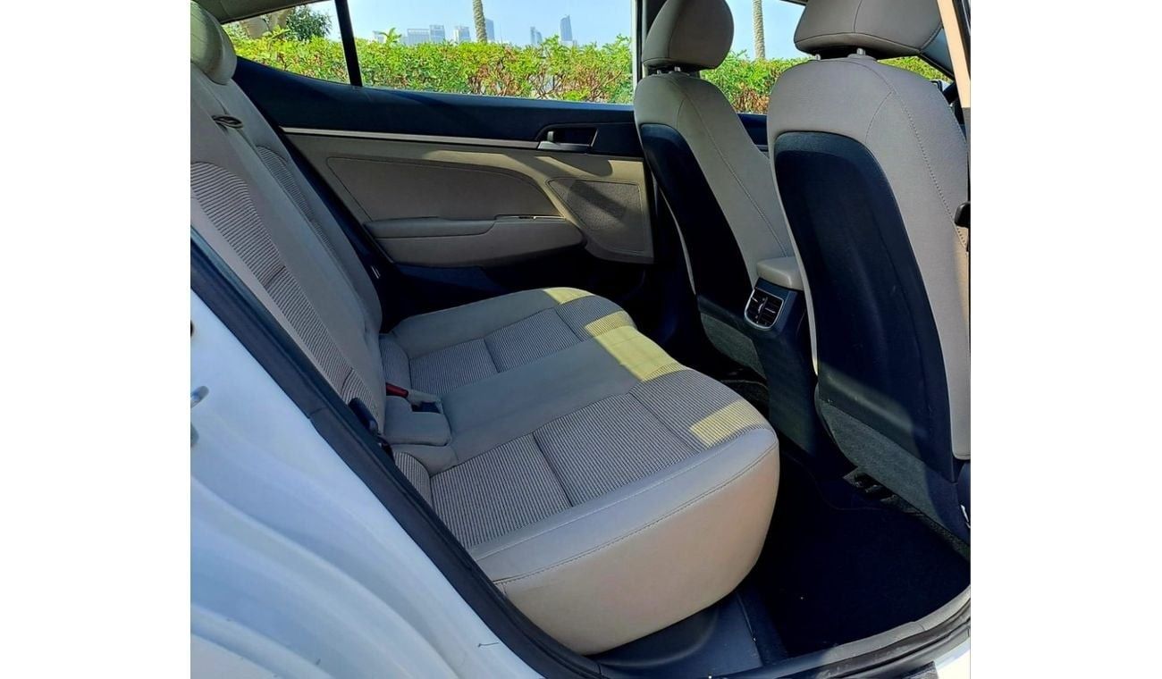 Hyundai Elantra GL High 2.0L 2017 FULL OPTION (470/-MONTHLY)