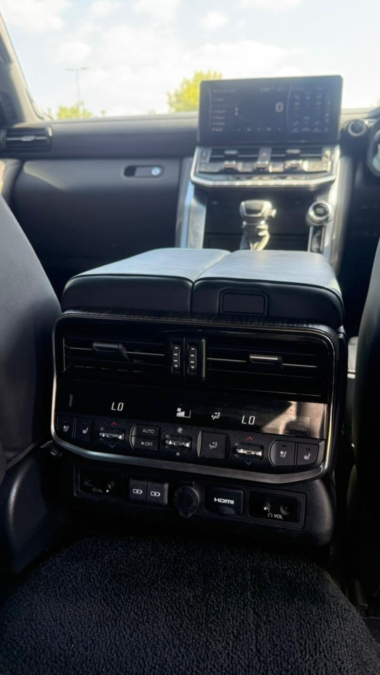 Toyota Land Cruiser Sahara export from Australia