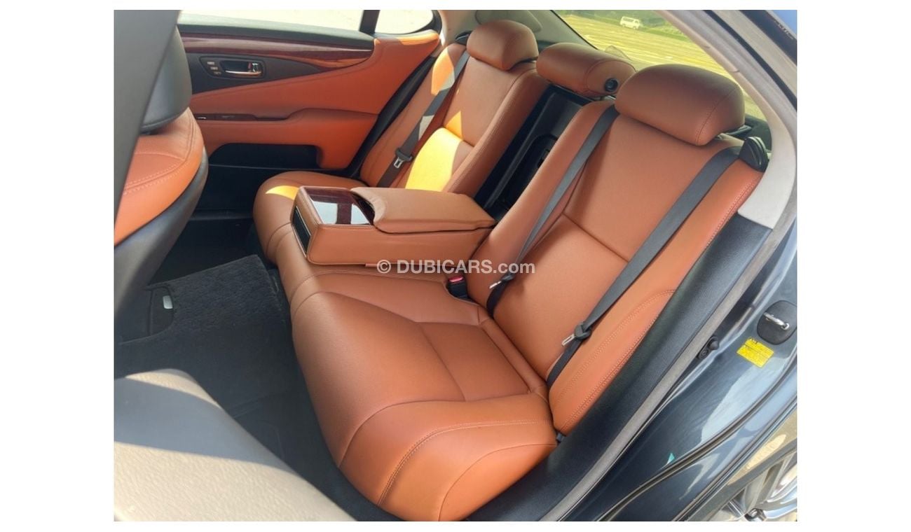 Lexus LS 430 Lexus LS460 Large Model 2007 full option Excellent Condition