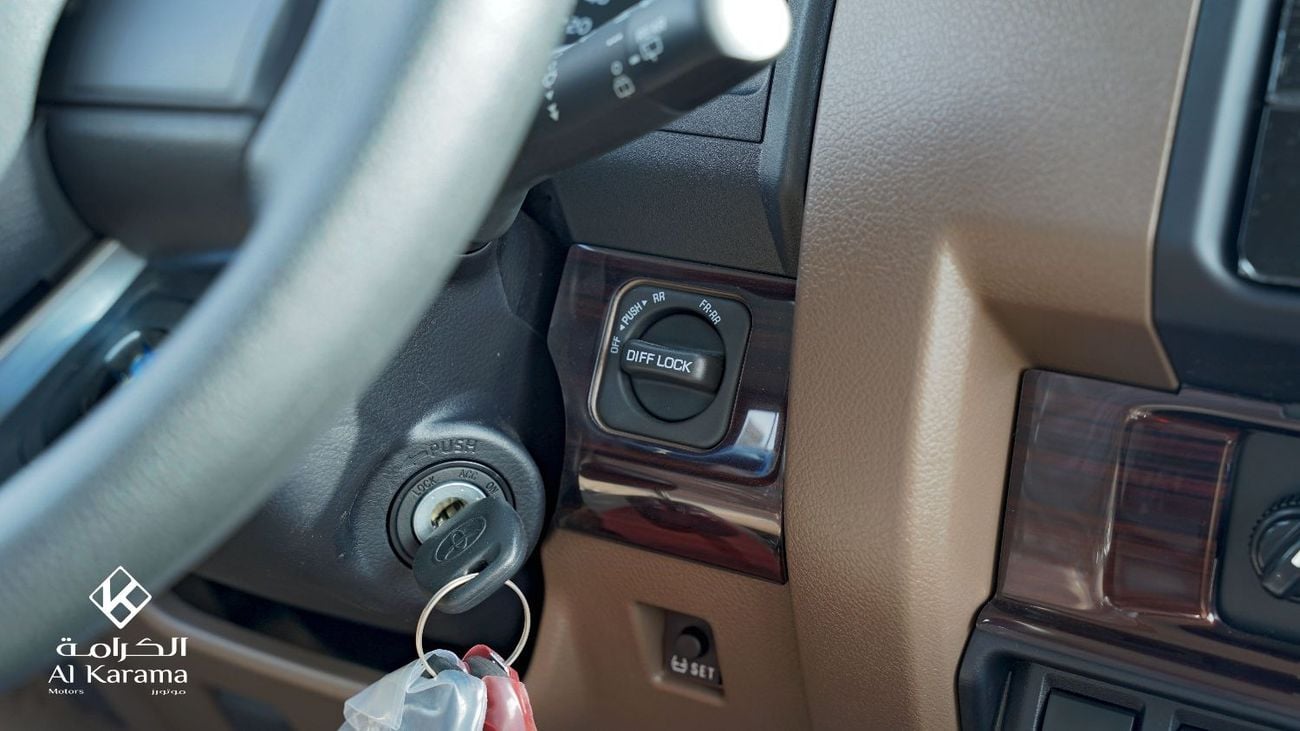 تويوتا لاند كروزر 70 4.0 لتر | ناقل حركة أوتوماتيكي | الذكرى الأربعون | دفع رباعي | 5 أبواب | LC76