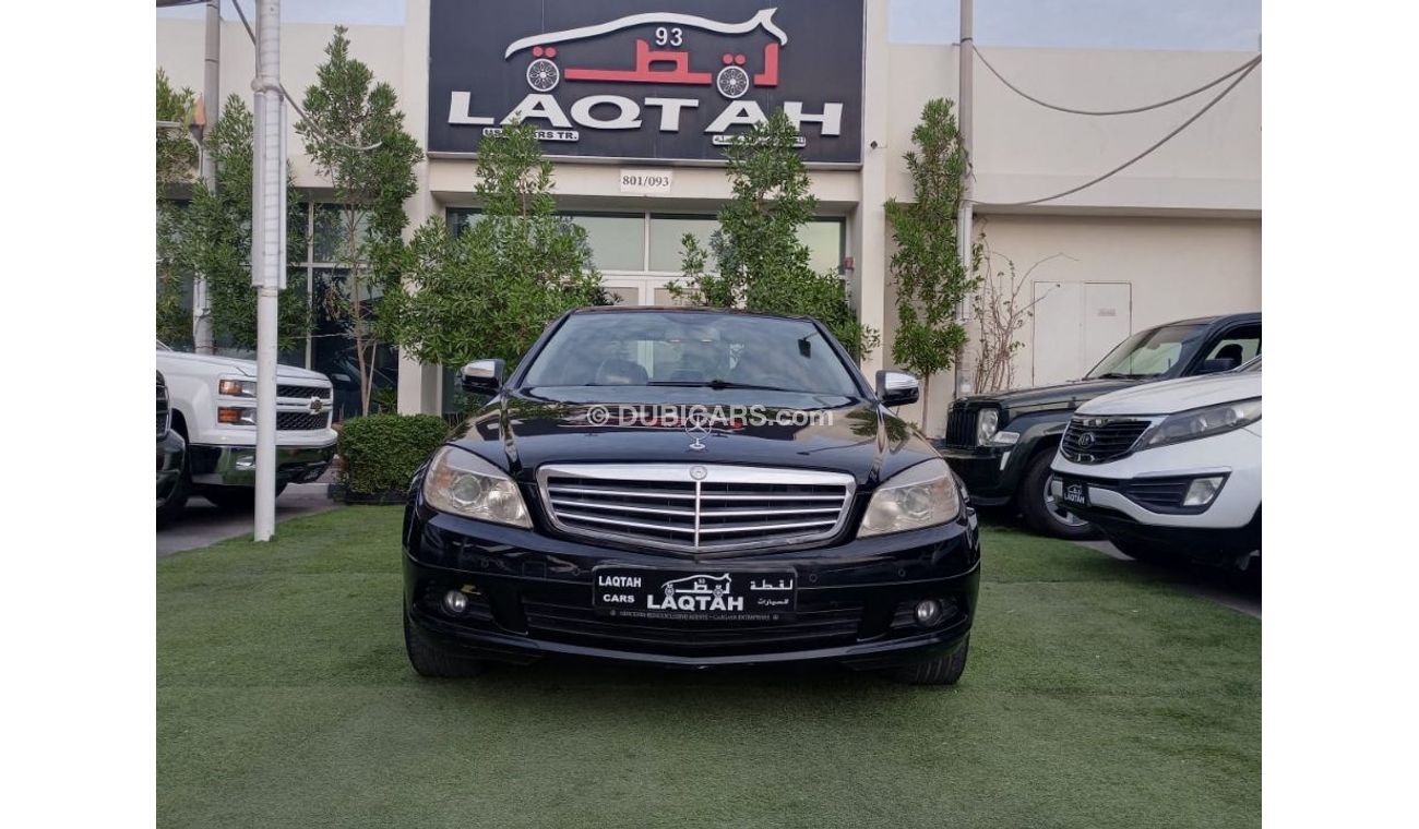 Mercedes-Benz C 200 Gulf model 2008, black color, cruise control, wheels, sensors, in excellent condition, you do not ne