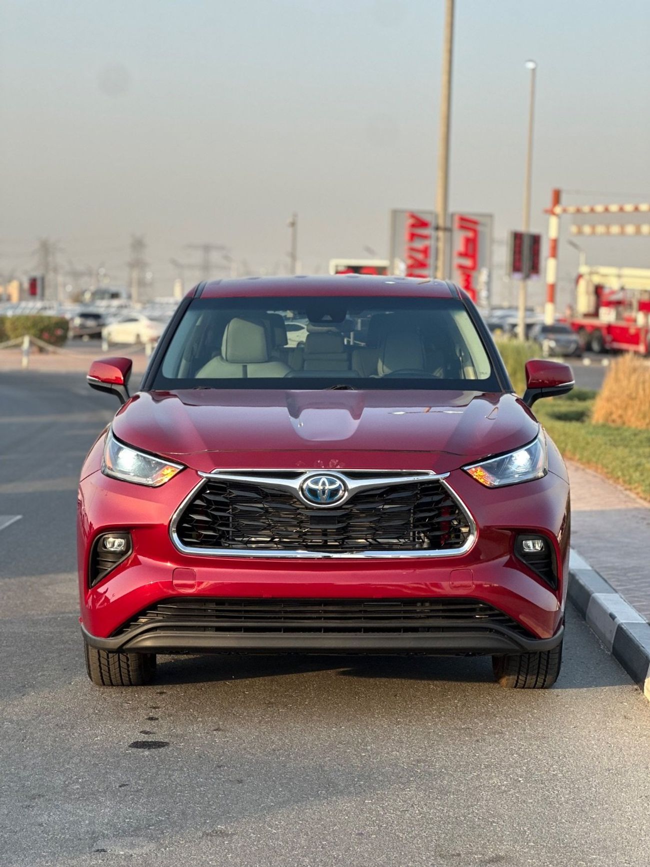 Toyota Highlander Hybrid 2.5 leather seats,push start