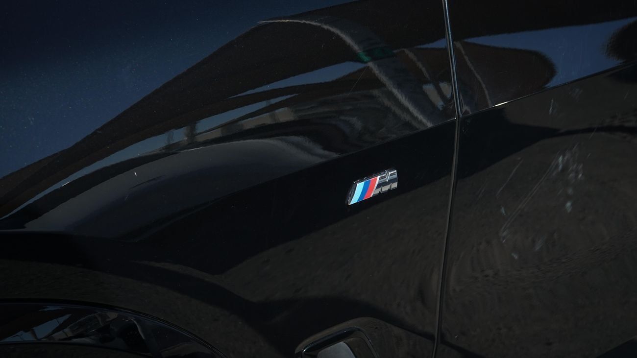 بي أم دبليو M5 X Drive 40 i