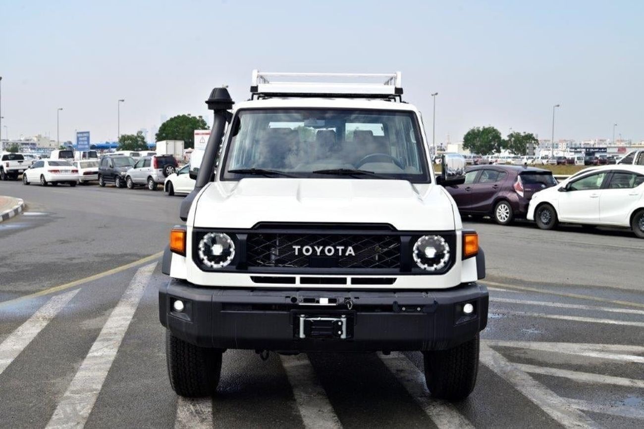 تويوتا لاند كروزر 70 2025 TOYOTA LAND CRUISER 76 HARDTOP LX-Z V6 4.0L 4WD 5-SEATER AT-40TH ANNIVERSARY
