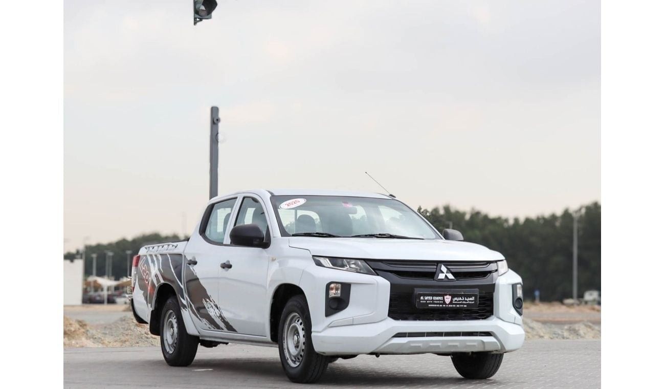 ميتسوبيشي L200 GL 2.4L (128 HP) Double Cab Utility Mitsubishi L200 2.4 L RWD 2020 GCC accident-free in excellent co