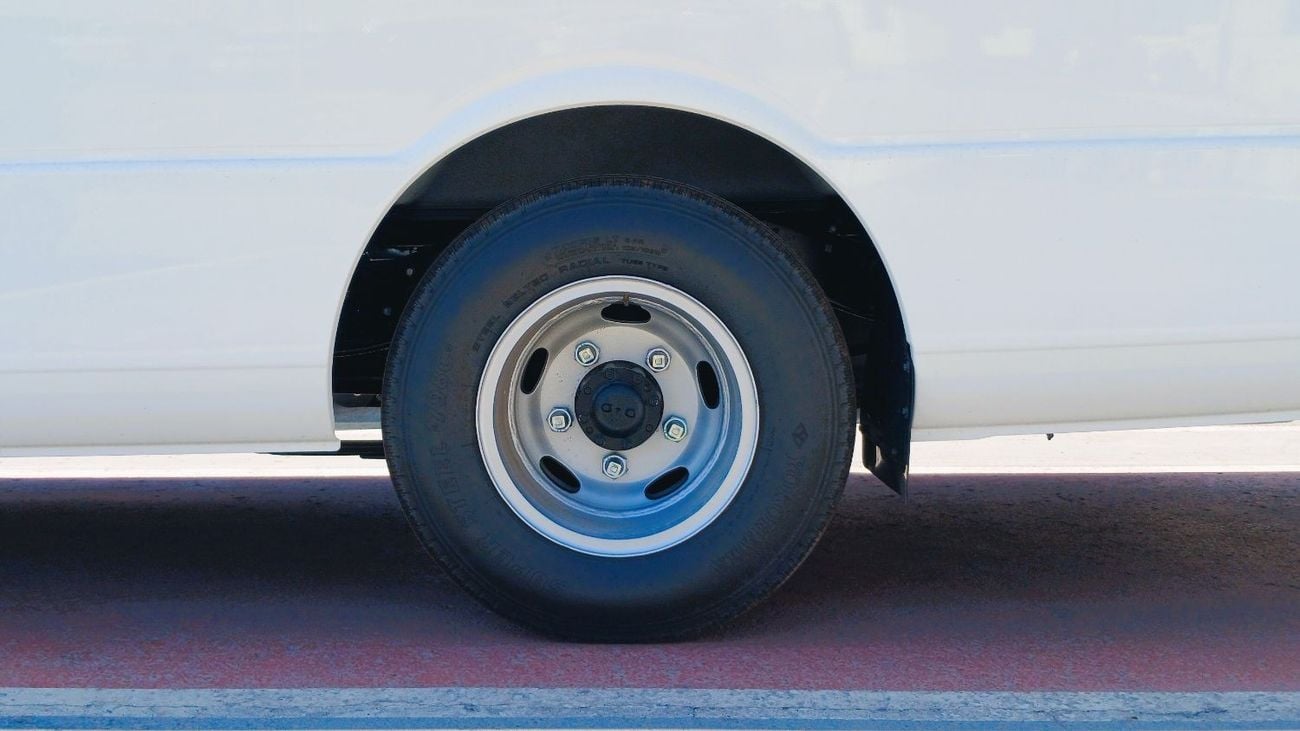 ميتسوبيشي روزا Mitsubishi ROSA 4.2L Diesel 29-Seat 2024YM