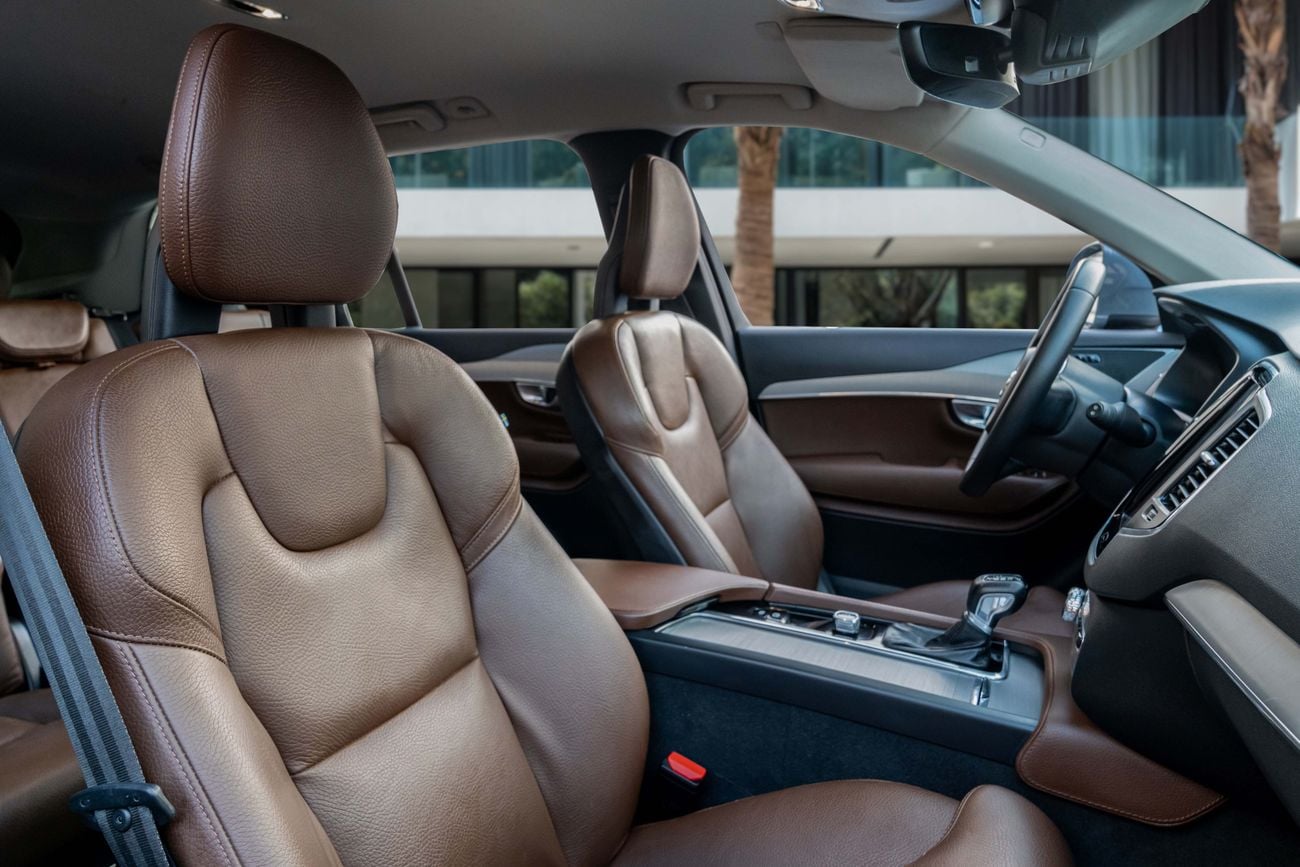 Volvo XC90 MOMENTUM T5 | 1,763 P.M | 0% Downpayment | Spectacular Condition!
