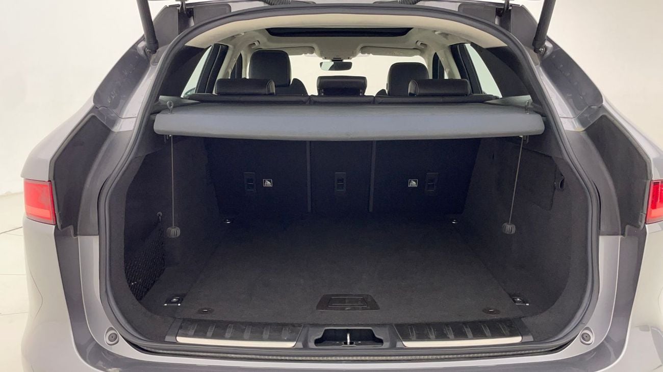 Jaguar F Pace 2L 2020 | 0 DP | 1494/Month | 30 Day Return | Service History