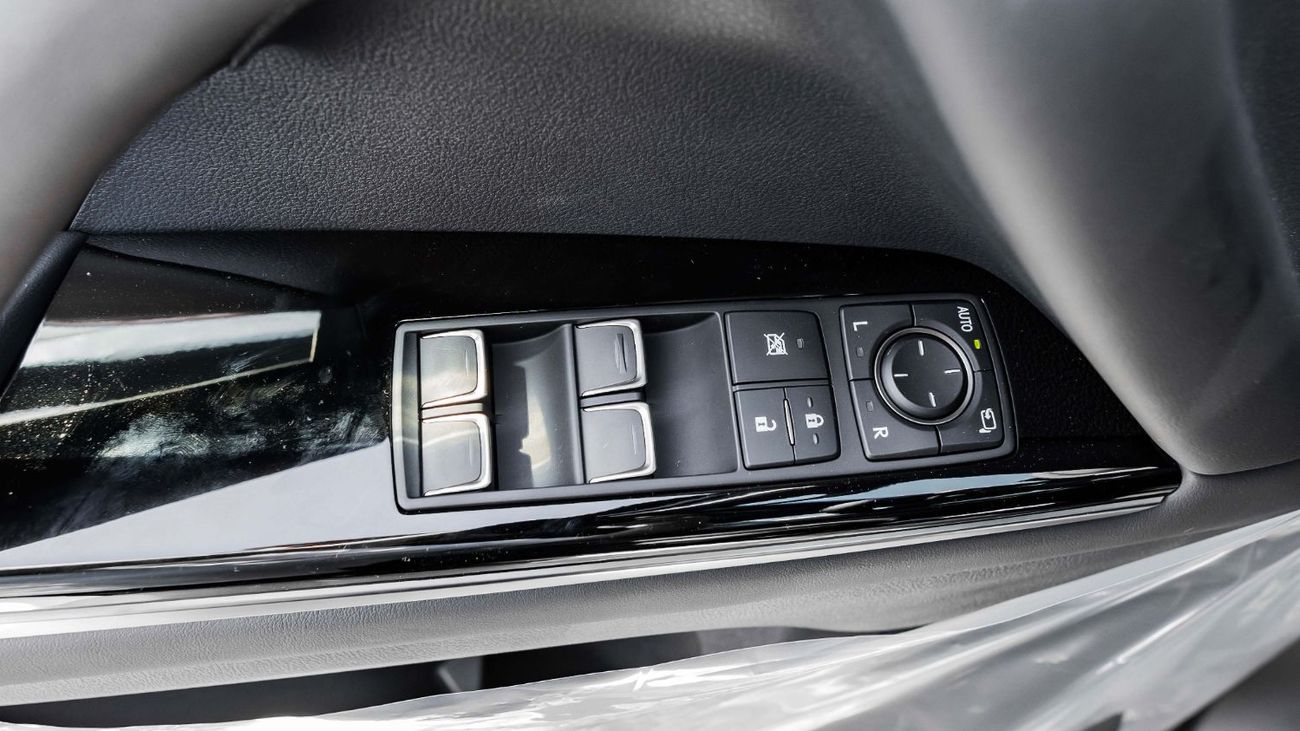 Lexus LX 600 2025 Lexus LX600 Overtrail 3.5L AT Petrol (Beige-Black) No MarkLevinson