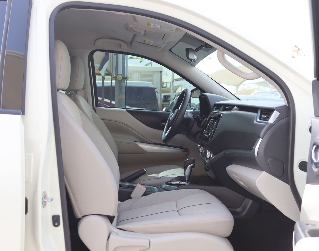 نيسان إكستيرا نيسان إكستيرا - 2023 - خليجى - بدون حوادث -  بمحرك 2.5 -ممشى قليل - بحاله ممتازه