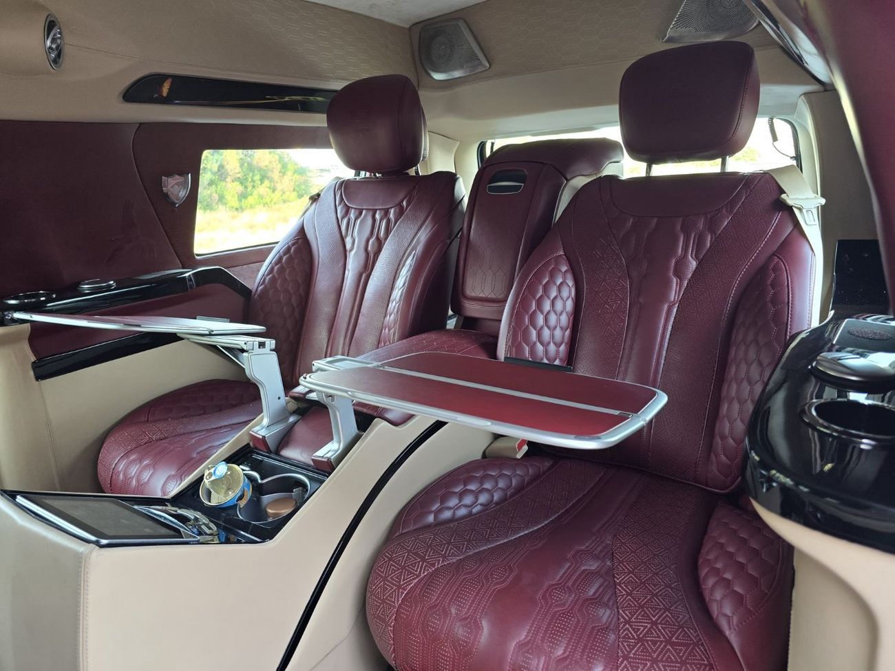 Cadillac Escalade ESV Platinum 6.2L ESCALADE ESV PLATINUM 2018 GCC VIP SEATS // TV // LOW MILEAGE // PERFECT CONDITION