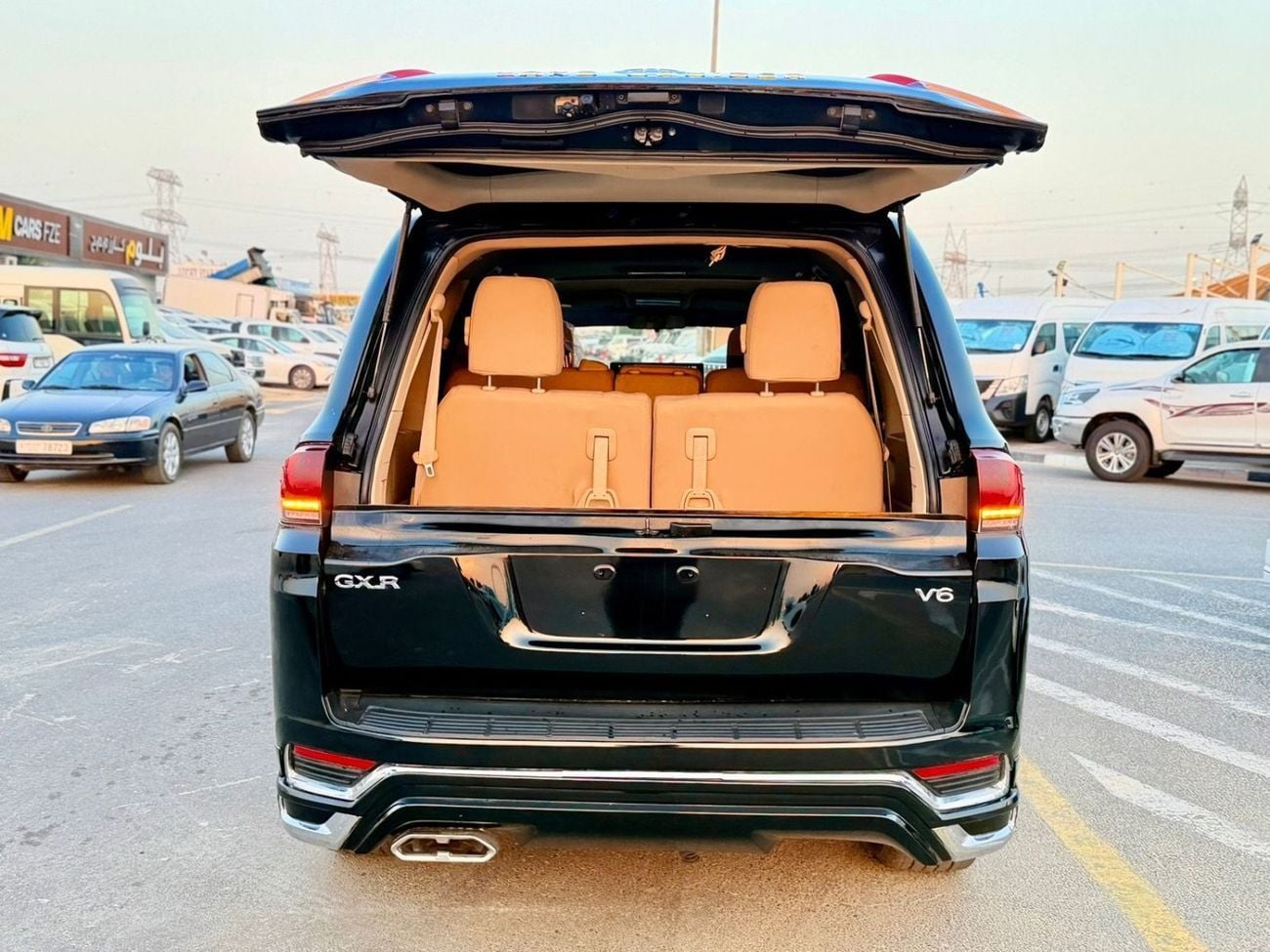 Toyota Land Cruiser GXR Toyota landcuriser 2019 upgrade inside and outside 4.0L full option petrol