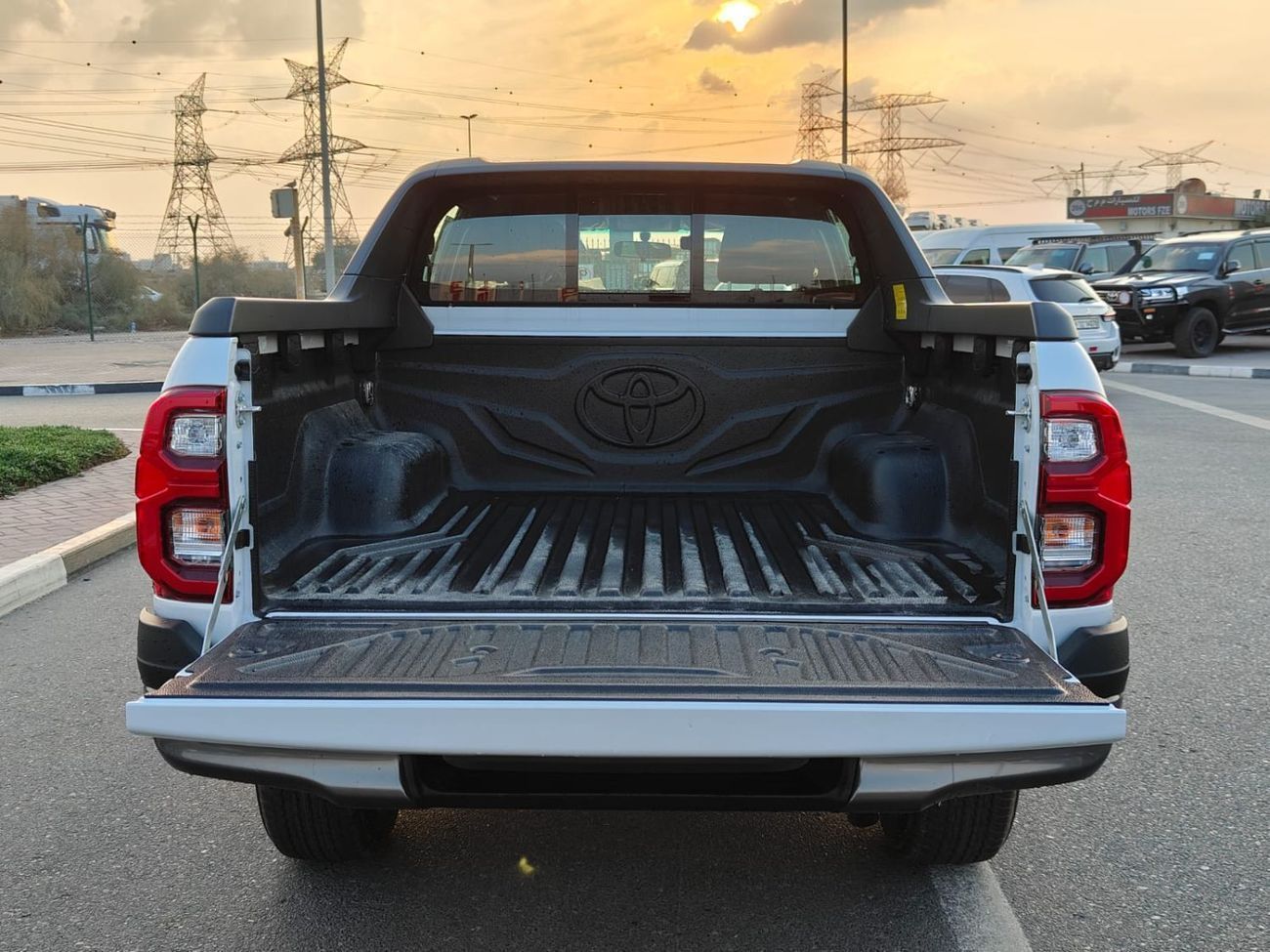 Toyota Hilux Toyota Hilux Adventure 4.0L V6 Automatic Transmission 4WD 2025