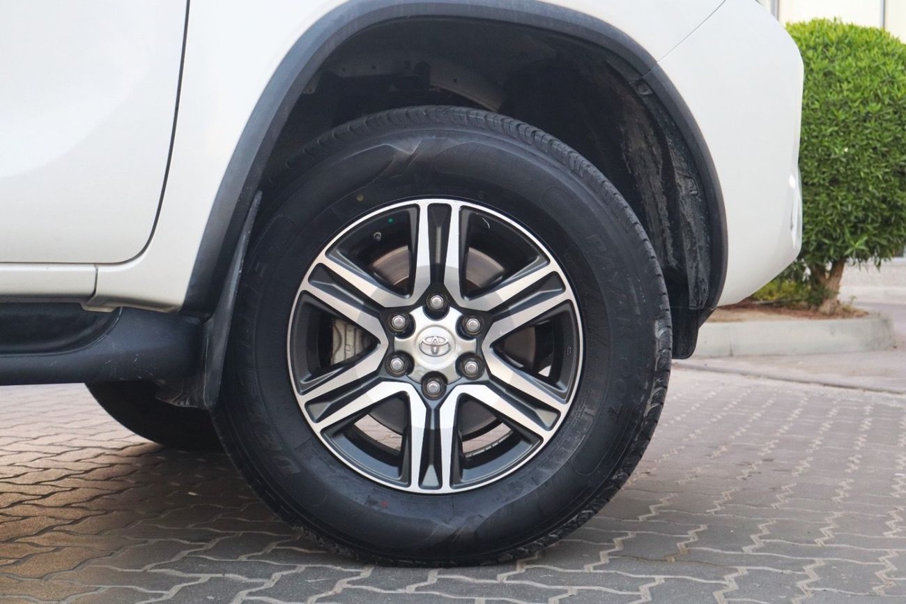 تويوتا فورتونر GXR 4.0L (278 HP)