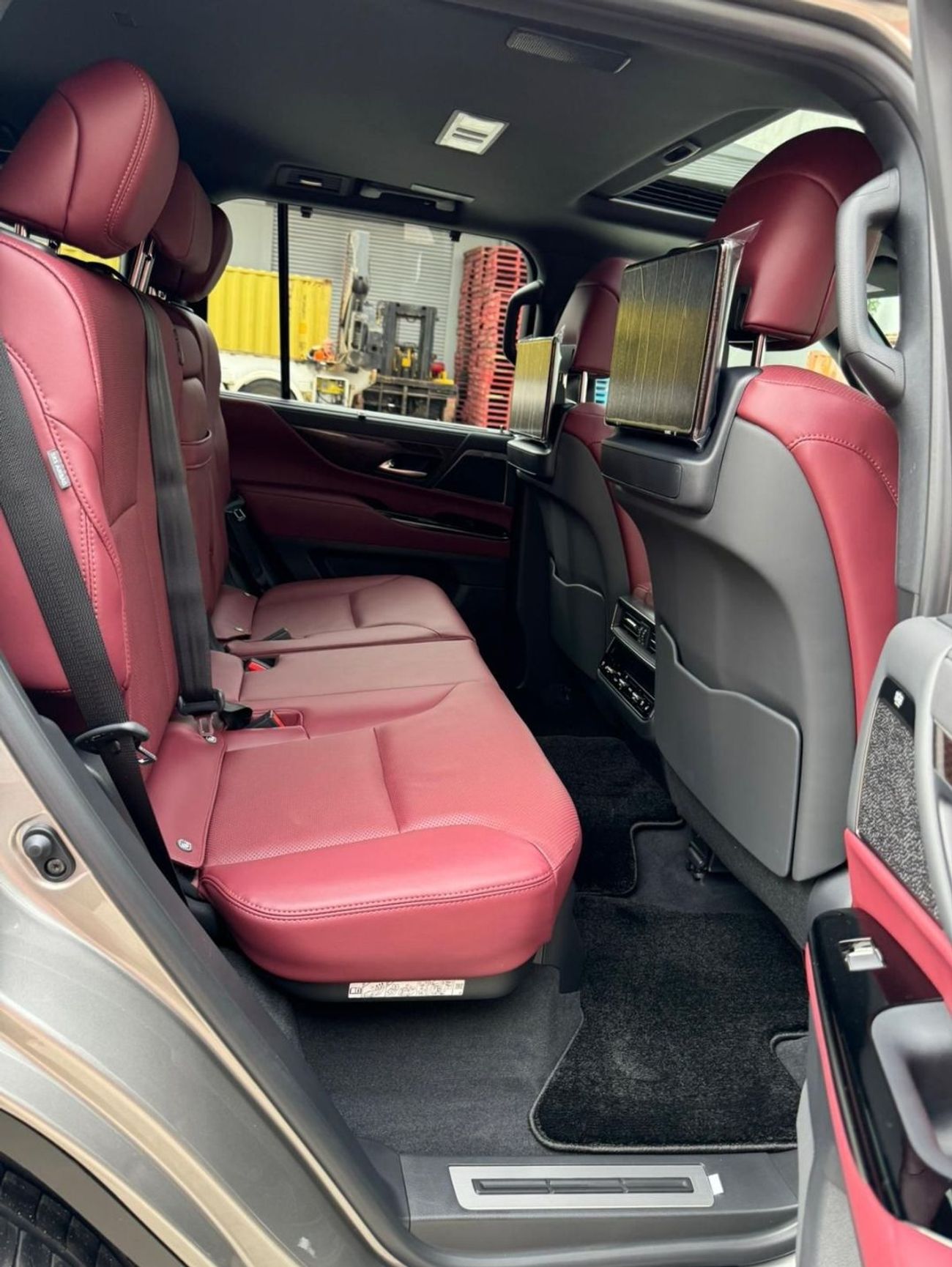 لكزس LX 500 Right-Hand drive Diesel Auto sports luxury model top of the range