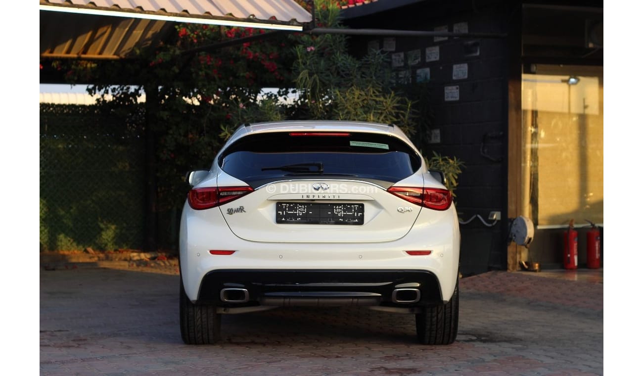 Infiniti Q30 Comfort