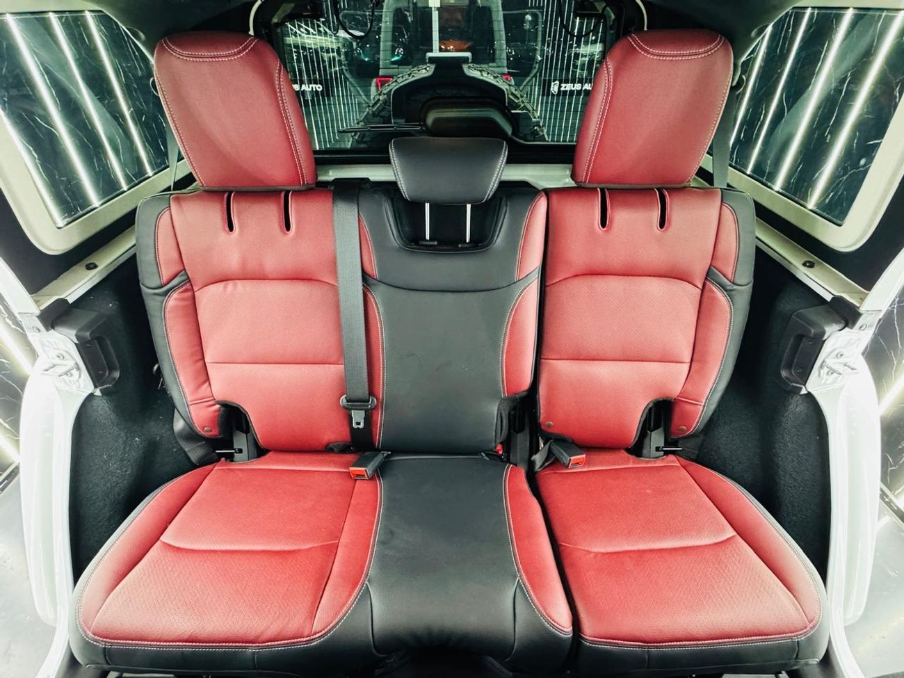 جيب رانجلر Unlimited Sahara 3.6L 2023 Jeep Wrangler, 5 Years Jeep Warranty, Very Low Kms, Excellent Condition,