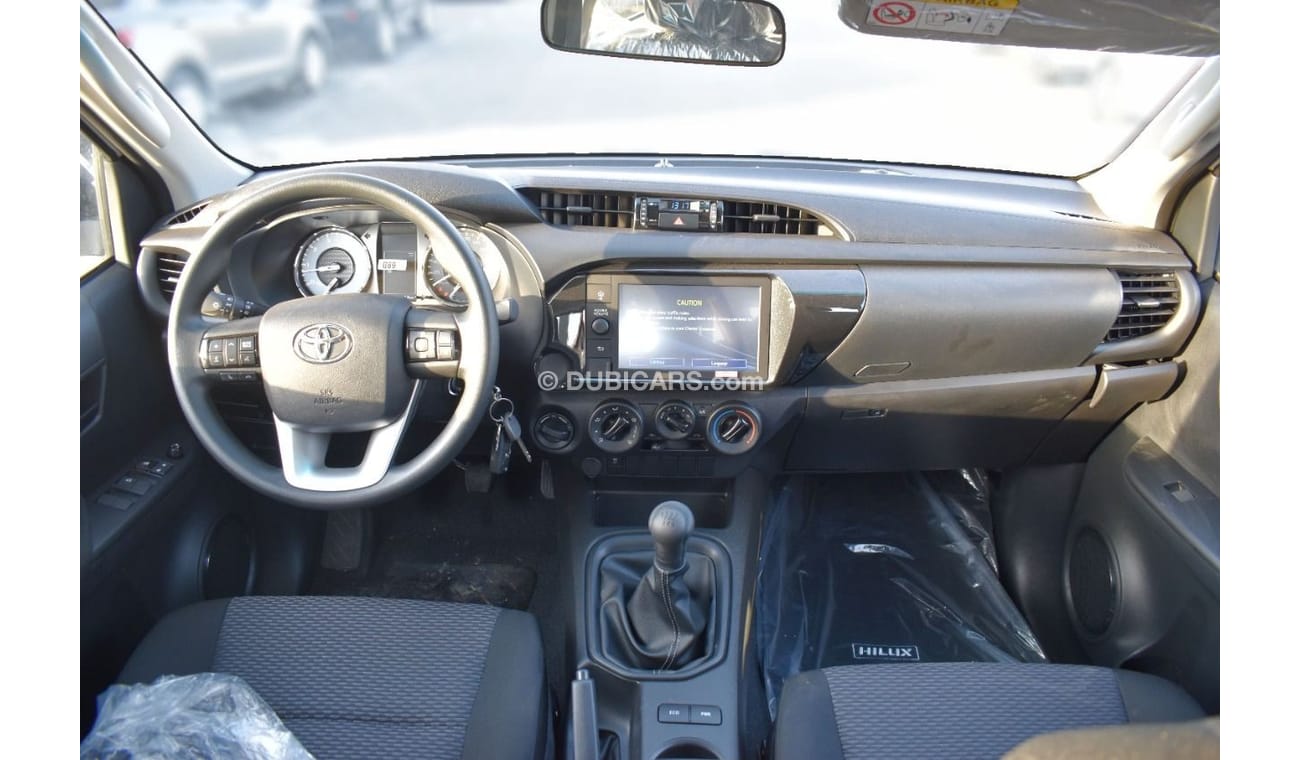 تويوتا هيلوكس 2022 MODEL: TOYOTA HILUX 2.4L 4x4 M/T STD,  CHROME BUMP, 5 STR