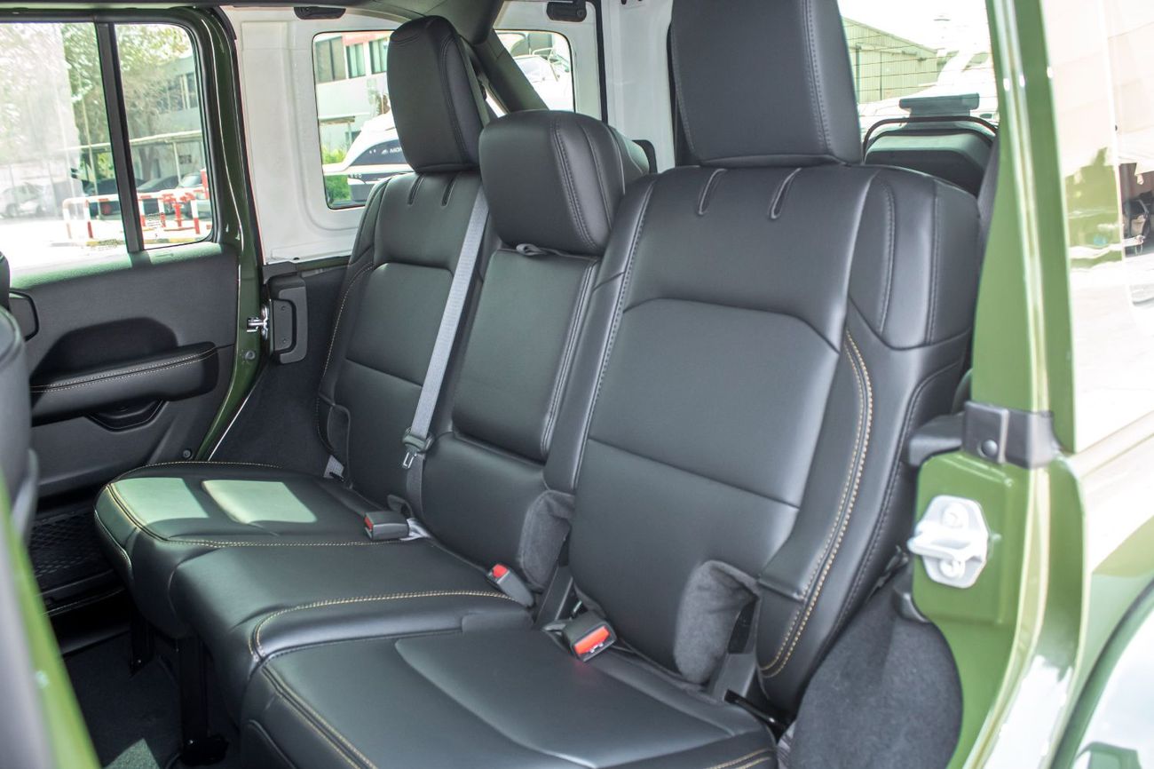 جيب رانجلر Unlimited Sahara 2.0L A/T