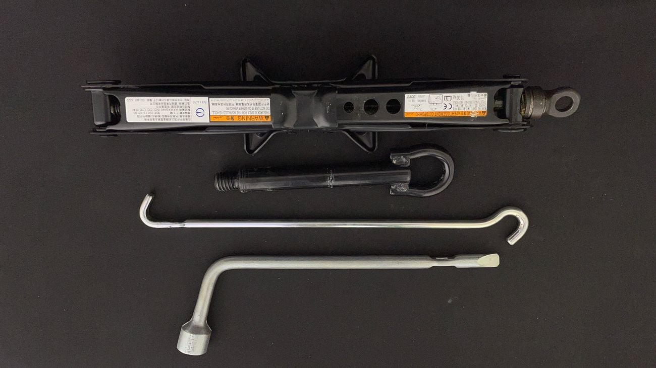 تويوتا كورولا XLI 1.6 | بدون دفعة مقدمة | اختبار القيادة في المنزل