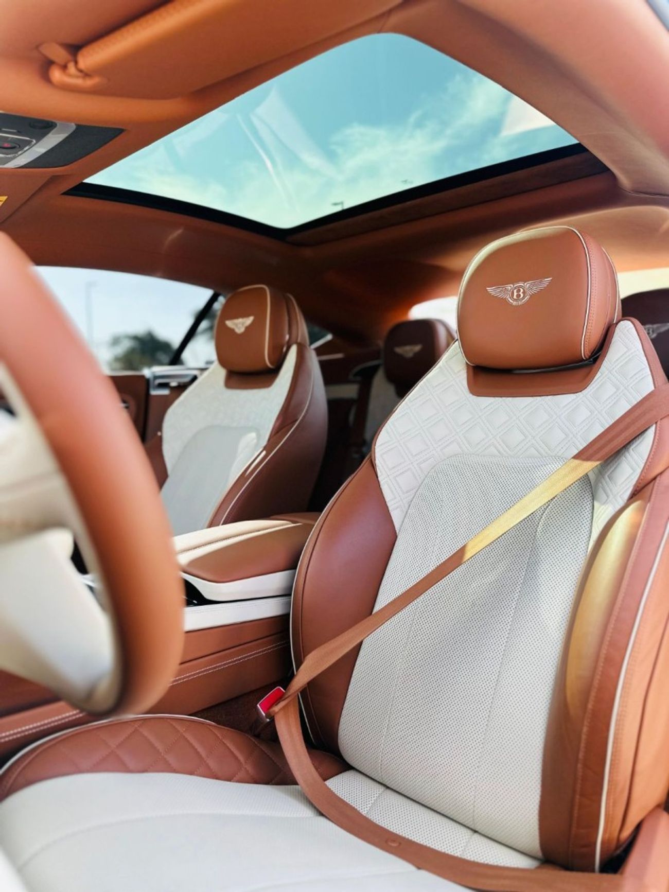 Bentley Continental GT 6.0L W12 (626 HP)