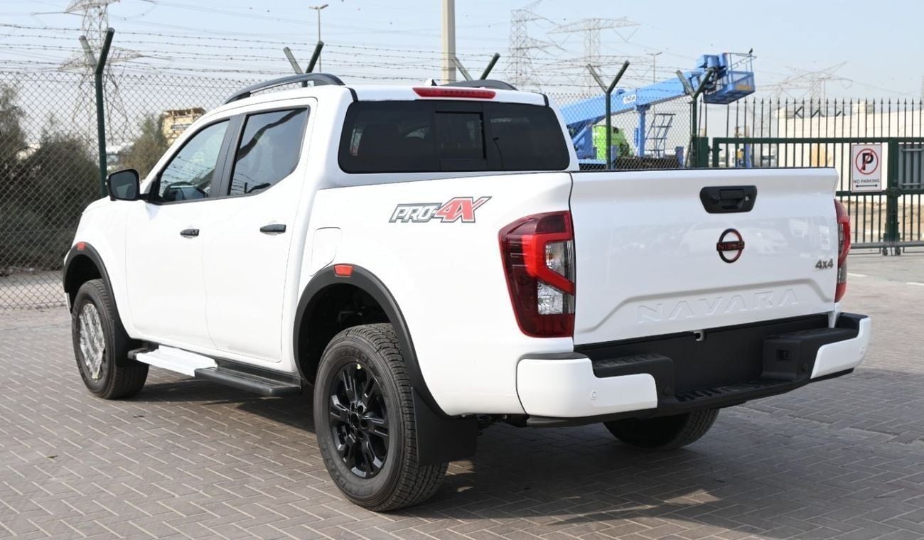 نيسان نافارا NISSAN NAVARA 2.5 DIESEL PRO4X 4X4 AT 2025