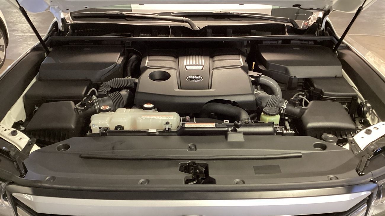 تويوتا لاند كروزر 3.5T V6 GXR 4WD AUTO | شامل الضمان | 0 ﺪﻔﻋﺓ ﺃﻮﻟﻯ