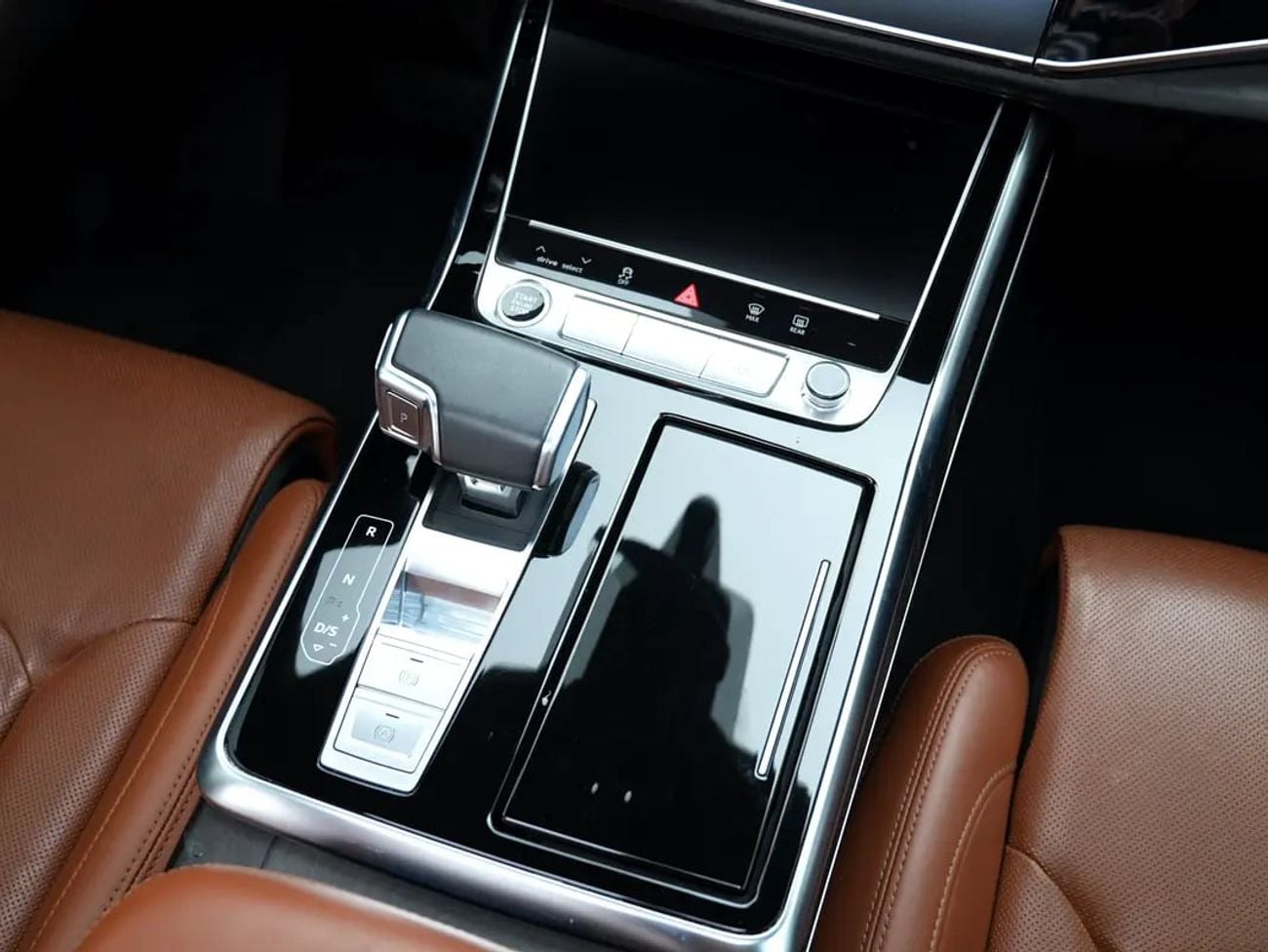 Audi Q8 55 TFSI S-LINE LUXURY S line | GCC SPECS | EXCELLENT CONDITION
