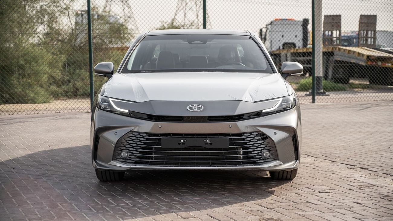 تويوتا كامري TOYOTA CAMRY 2.5 GLE HEV -2025YM
