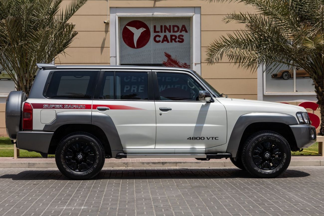 Nissan Patrol Safari Super Safari 4.8L M/T