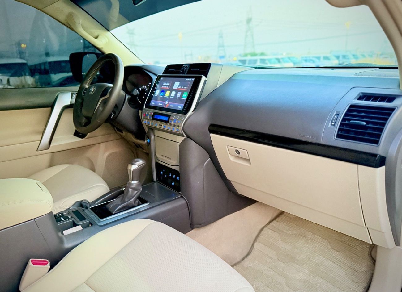 تويوتا برادو 2019 VXR V6 4.0L GCC Specification In Excellent Condition