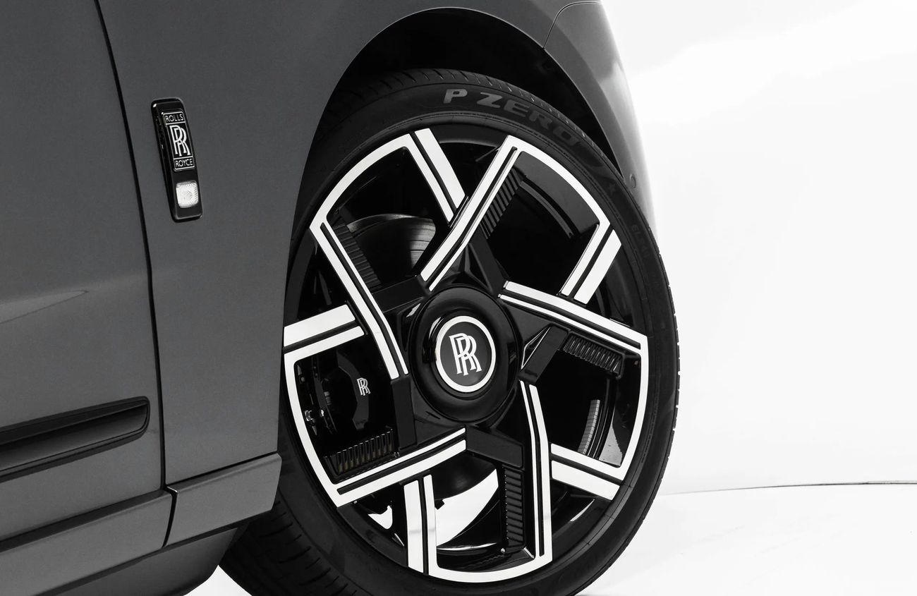 Rolls-Royce Cullinan 6.75L V12 Twin-Turbocharged Engine