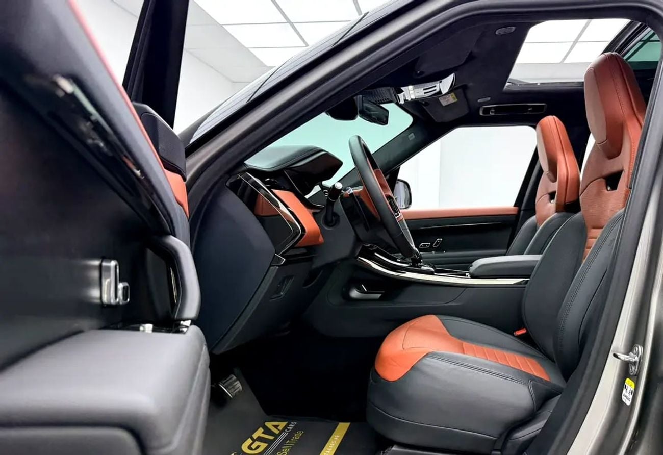 Land Rover Range Rover Sport SV, RR Warranty, Full RR Service History, Low Km, Fully Loaded, GCC