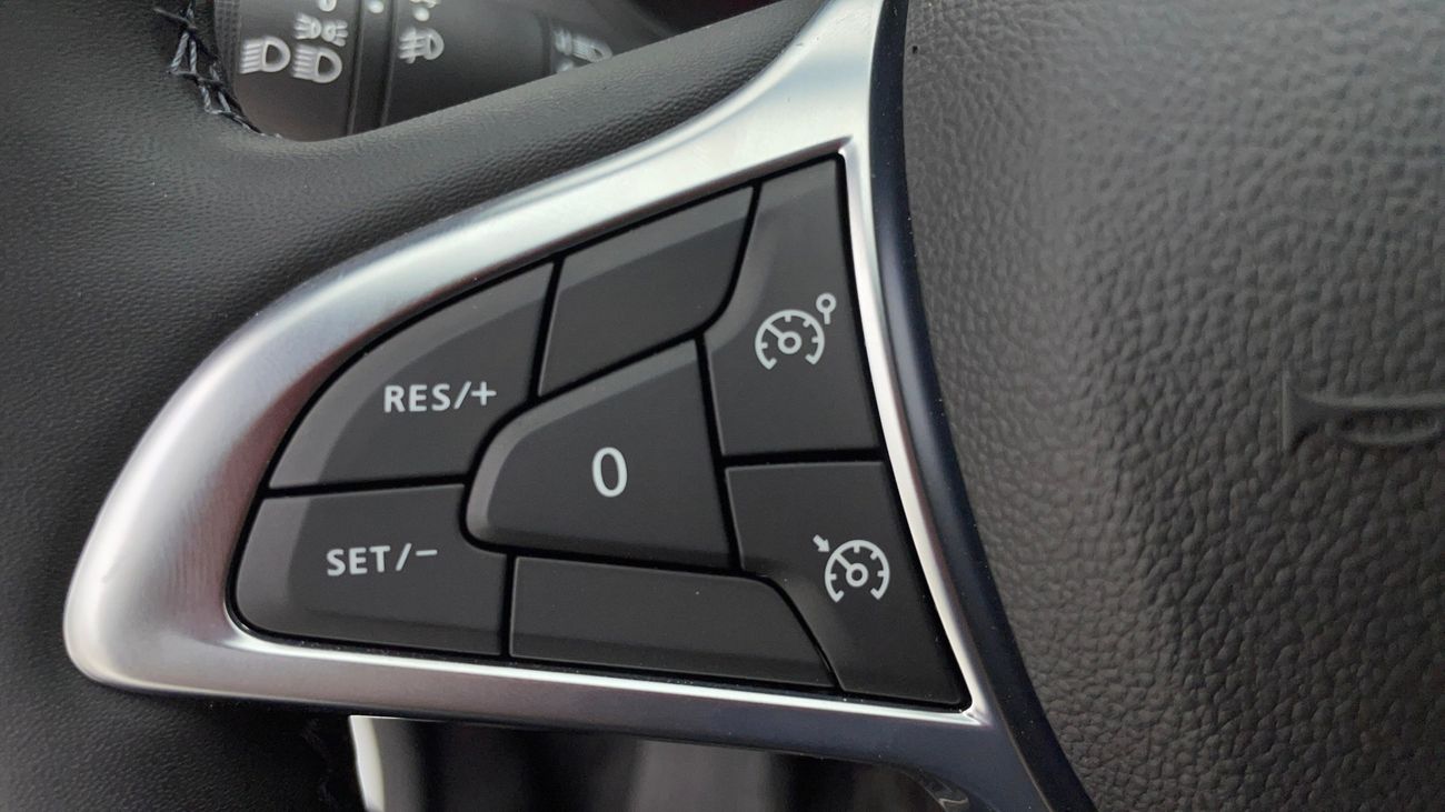 Renault Duster LE 1.6 | Zero Down Payment | Home Test Drive