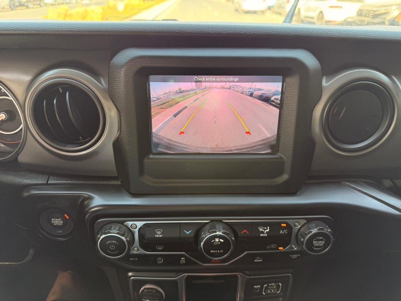 جيب رانجلر Unlimited Sport 3.6L A/T