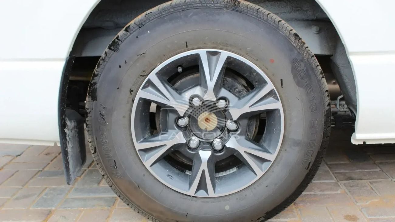 تويوتا هاياس 2.5L Diesel GL HR WITH AC, ABS & ALLOY Manual