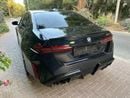 بي أم دبليو M5 2025 BMW M5 | 4.4L V8 Twin-Turbo | 717 HP | Plug-in Hybrid | Dark Navy Blue | 13000 KM | Like New