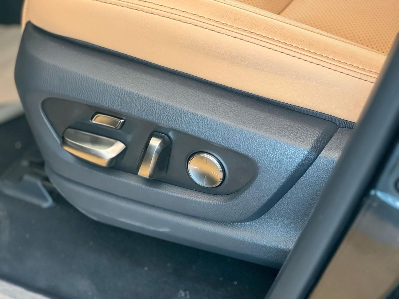 Lexus LX 700h LEXUS LX 700h -  MODEL 2025 -GCC