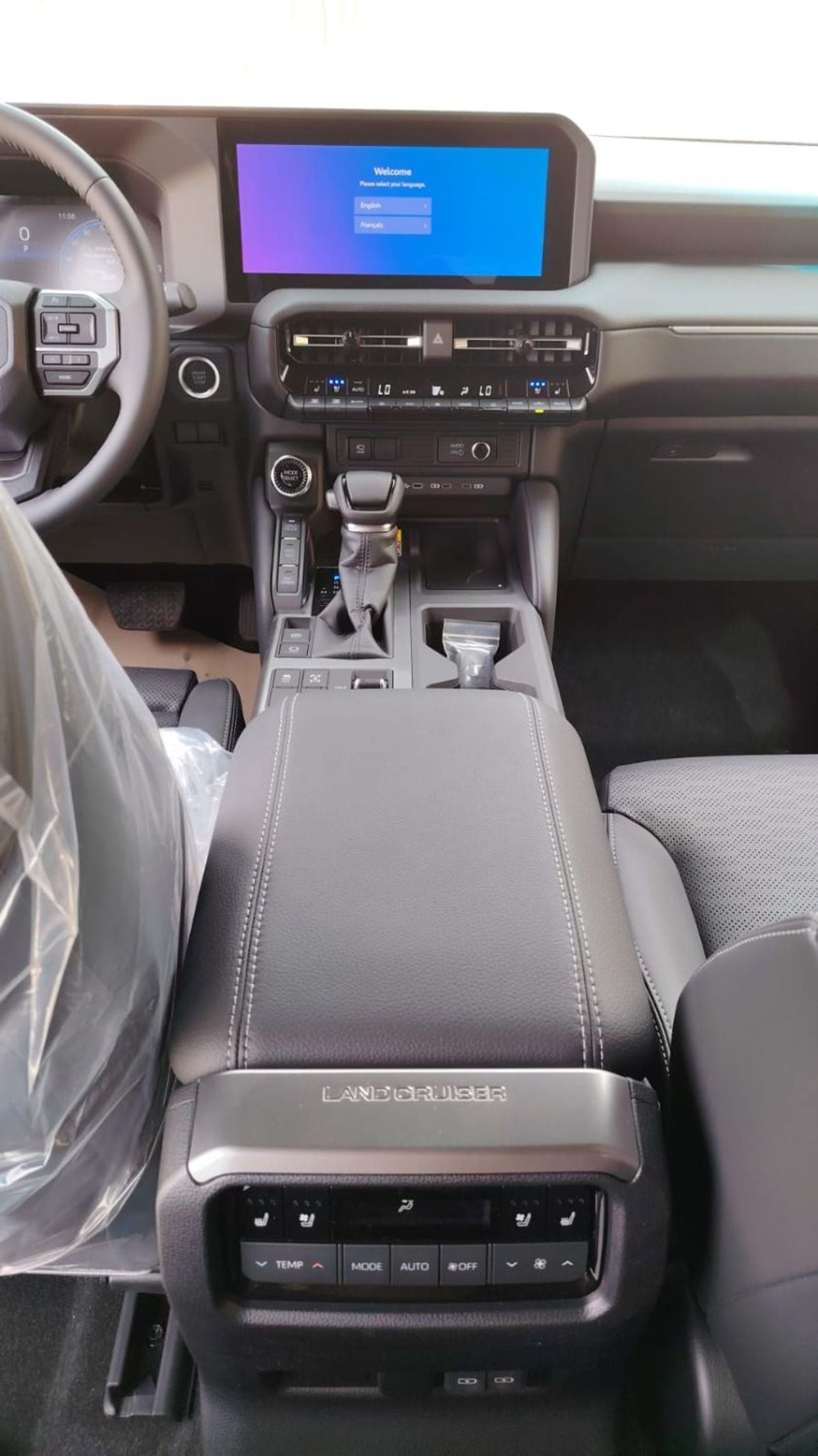 تويوتا برادو TOYOTA PRADO PREMIUM 2.4L PETROL