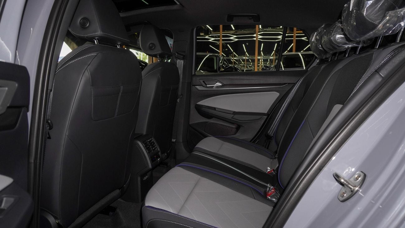 فولكس واجن جولف R 300 TSI