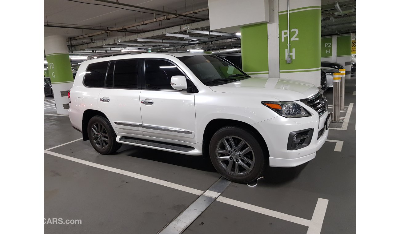 Lexus LX570 sport Titanium