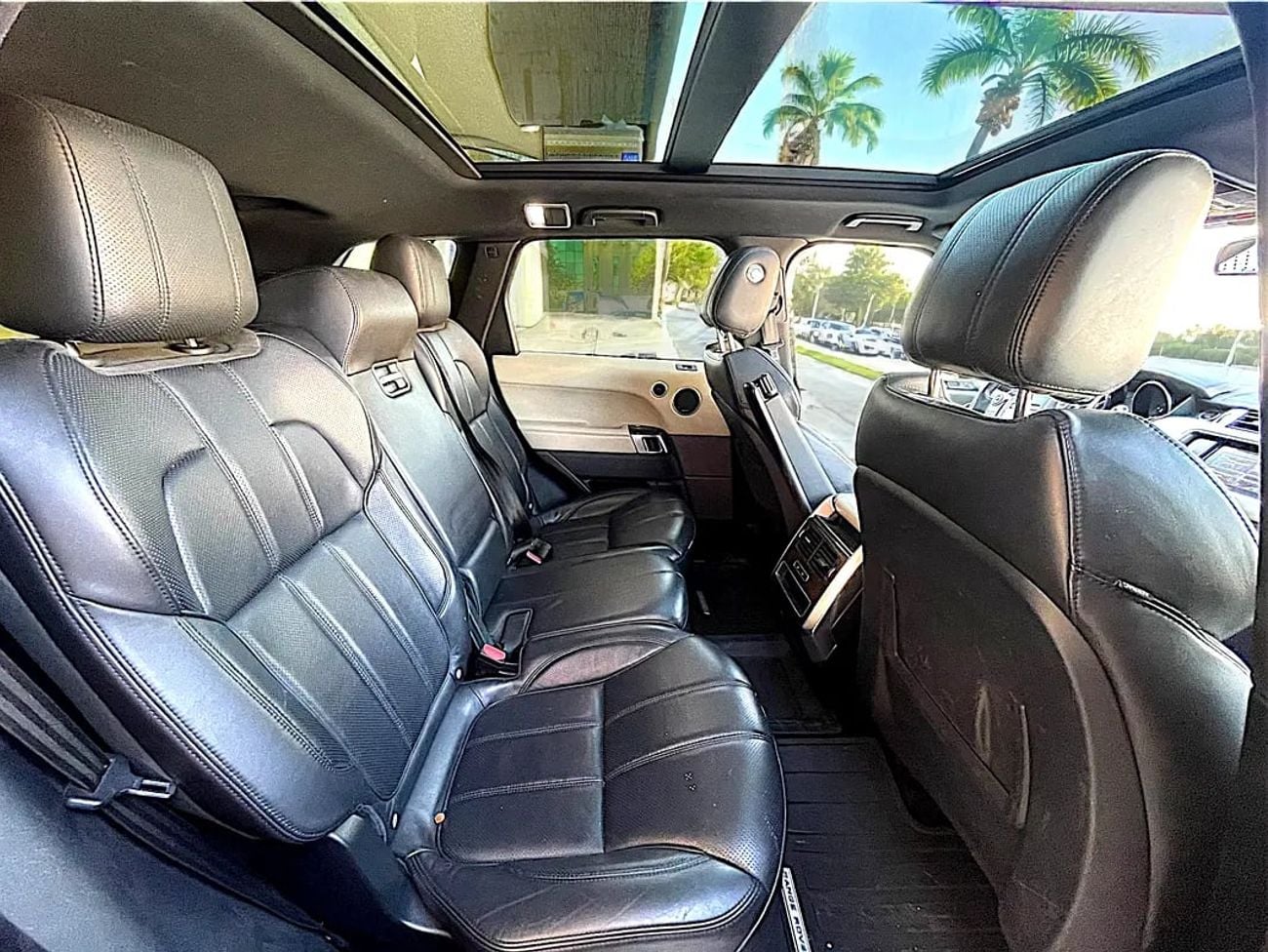 Land Rover Range Rover Sport Dynamic HSE D350 3.0L 1,838 EMI | RANGR ROVER | SPORT | HSE | WELL MAINTAINED