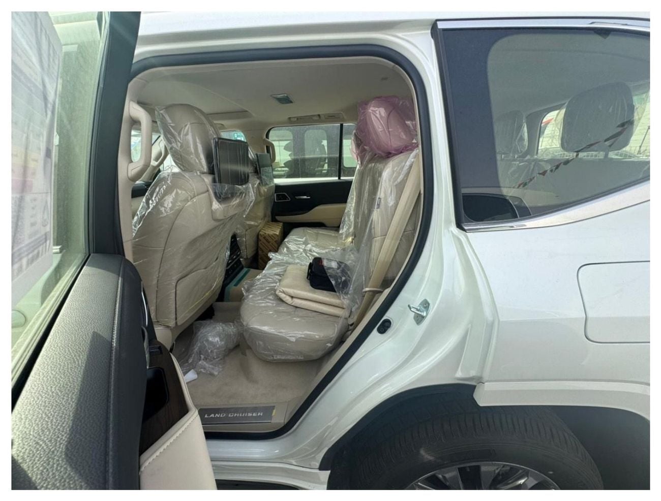 Toyota Land Cruiser VXR