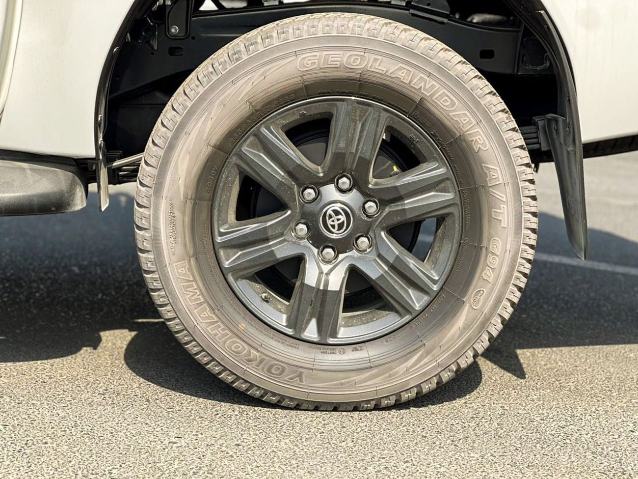 Toyota Hilux EXPORT ONLY - S GLX 2.7L AWD M/T