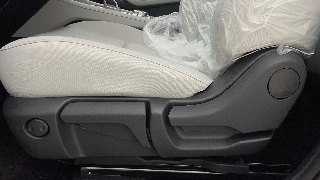 Mitsubishi Outlander MIDLINE WITH SUNROOF 2.5 | Zero Down Payment | Home Test Drive