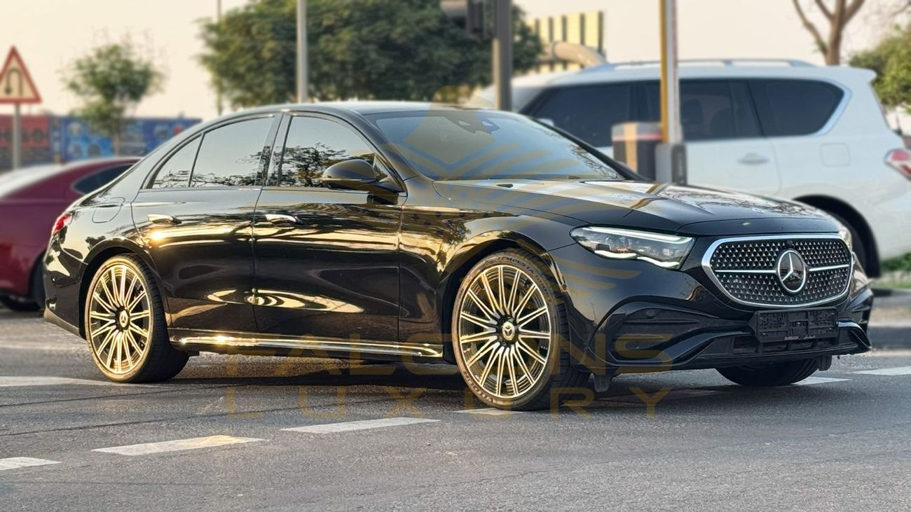 Mercedes Benz E300 AMG Mercedes-Benz E-Class E 300 2025 GCC Specs ORIGINAL PAINT Full service history