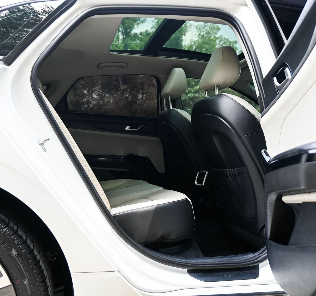 Kia K5 2.5L GDI EX Kia K5 2.5L, 2022 GCC, Full Option, Accident-Free Excellent Condition 1418 AED Monthly