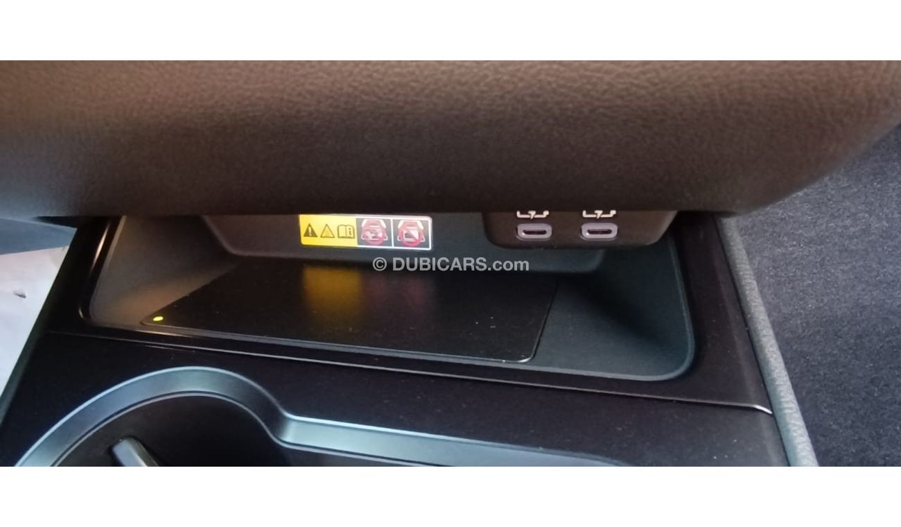 Lexus UX250h Lexus UX250h 2.0L AT HEV,  STEERING HEATER ,  2023MY